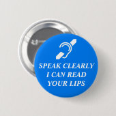 明らかに話君の唇読は 缶バッジ (正面&裏面)