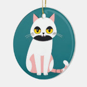 明るいはっきりした表情の猫 セラミックオーナメント (左)