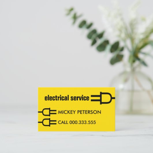 明るいイエローパワープラグ配線 名刺 (スタンド正面)