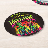 明るいエイリアンインラブアンダースカイ ラウンドペーパーコースター (アングル)