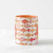明るいオレンジ水彩画の魚パターン マグカップ (中央)