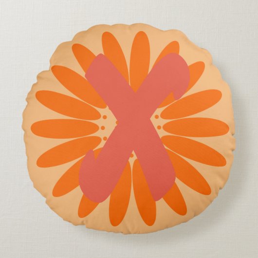明るいオレンジ色の巨大な花モノグラム ラウンドクッション (正面)