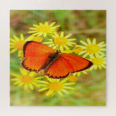 明るいオレンジ色の蝶の黄色の花 ジグソーパズル (横)