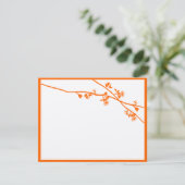 明るいオレンジ色の野生の花枝ウェディングRSVP 出欠カード (スタンド正面)
