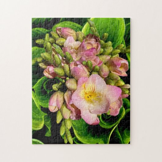 明るいカラフルとピンクと緑の花 ジグソーパズル (縦)