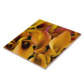 明るいカラフルのユリ タイル (側面)