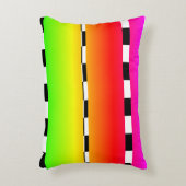 明るいカラフルストライプの虹 アクセントクッション (正面(垂直))