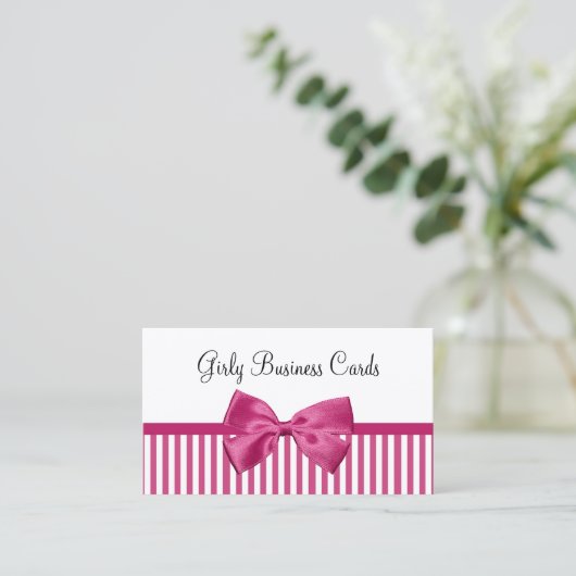 明るいガーリーピンクと白ストライプ色の可愛いピンクボウ 名刺 (スタンド正面)