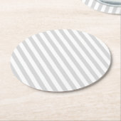 明るいグレーと白のストライプ ラウンドペーパーコースター (アングル)