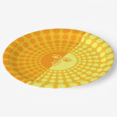 明るいサンシャインイエローとオレンジの太陽と顔 ペーパープレート (アングル)