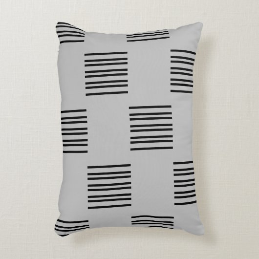 明るいシンプルグレーの黒い線のデザイン アクセントクッション (正面(垂直))