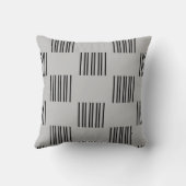 明るいシンプルグレーの黒い線のデザイン クッション (裏面)