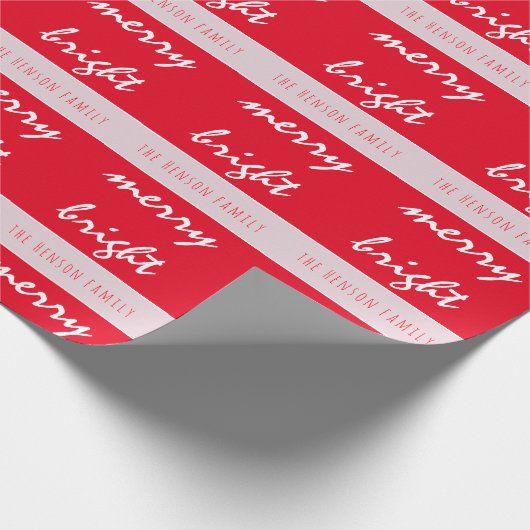 明るいスクリプメリート赤いクリスマスファミリー名 ラッピングペーパー (角)