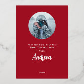 明るいスタイリッシュ赤いメリークリスマス・ロビンの写真 箔シーズンカード (裏面)