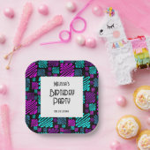 明るいネオン幾何学的パターンブラック誕生日 ペーパープレート (パーティー)