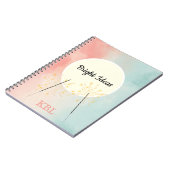 明るいパーソナライズされたアイディア ノートブック (左側)