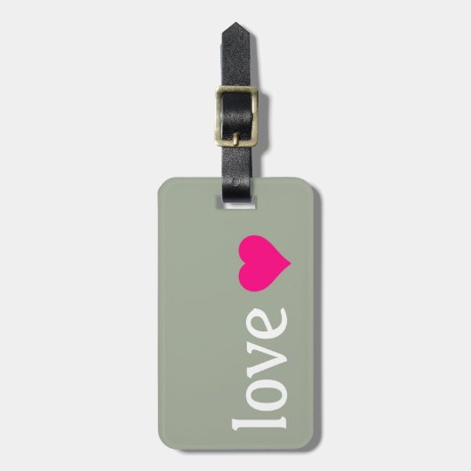 明るいパーソナライズされたピンクのハートが大好き ラゲッジタグ (正面縦)