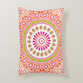 明るいピンクとオレンジの春マンダラフラワー アクセントクッション (正面(垂直))