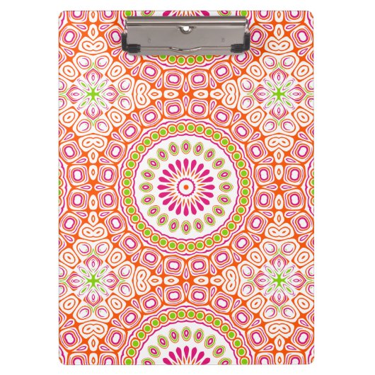 明るいピンクとオレンジの春マンダラフラワー クリップボード (正面)