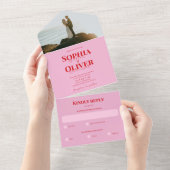 明るいピンクと赤の写真結婚の オールインワン招待状 (貼ってはがせる)