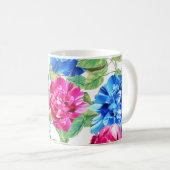 明るいピンクと青のフローラパターかわいらしン コーヒーマグカップ (正面右)