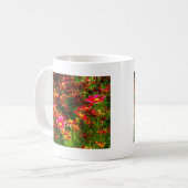 明るいピンクと黄色のデイジー野生の花 コーヒーマグカップ (正面左)