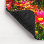 明るいピンクと黄色のデイジー野生の花 マウスパッド (コーナー)