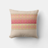 明るいピンクのアプリコット クッション (正面)