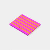 明るいピンクのオレンジ色ストライプの(線ありカスタム) ポストイット (アングル)