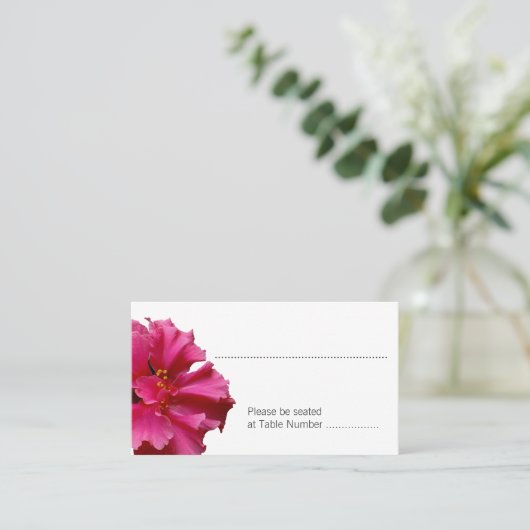 明るいピンクのハイビスカスエスコート席カード プレイスカード (スタンド正面)