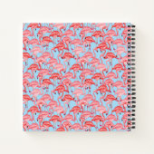 明るいピンクのフラミンゴオンブルー ノートブック (裏面)