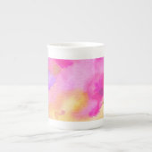 明るいピンクのフローラ水色マグカップ ボーンチャイナマグカップ (正面)
