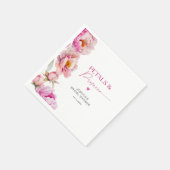 明るいピンクのフローラ花びらとプロセッコブライダル スタンダードカクテルナプキン (角)