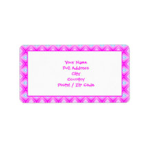 明るいピンクの大きな差出人住所ラベル