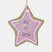 明るいピンクの星のクッキーはとの第1を振りかけます- セラミックオーナメント (右)