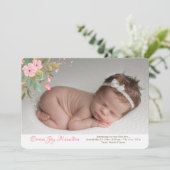 明るいピンクの花の写真の誕生の発表 招待状 (スタンド正面)