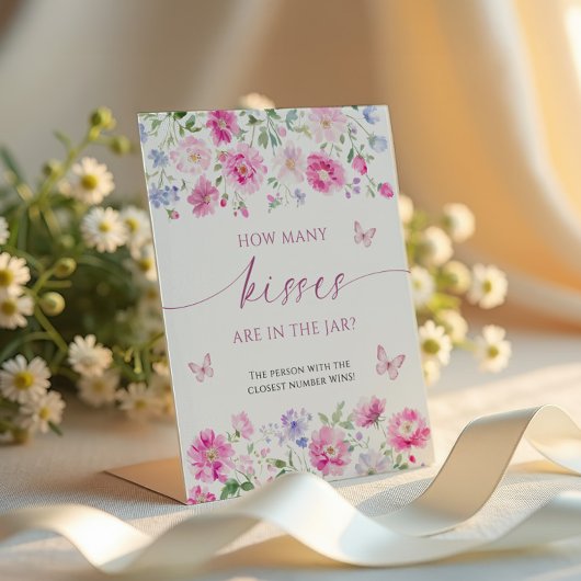 明るいピンクの花瓶の中にキスの数 台座サイン