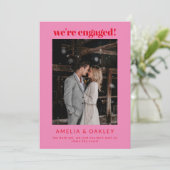 明るいピンク婚約したの赤いカップルの写真 案内状 (スタンド正面)