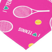 明るいピンク私はテニスパターンが大好き ショートテーブルランナー (コーナー)