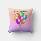 明るいフェスティバルバルーンとリボンがパステル クッション (正面)
