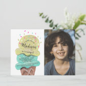 明るいブルーアイスクリーム誕生日パーティーの写真 招待状 (スタンド正面)