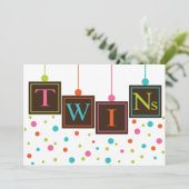 明るいベビーブロックの色ツインズベビーシャワー 招待状 (スタンド正面)