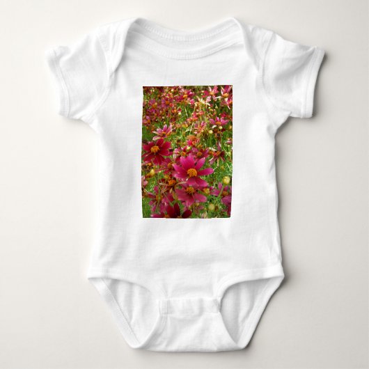 明るいホットピンクと黄色のデイジーの花 ベビーボディスーツ (正面)