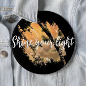 明るいボタンを輝かせる 缶バッジ (インサイチュ)