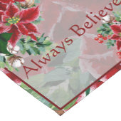 明るいポインセチアとホリーカスタムクリスマス ショートテーブルランナー (コーナー)