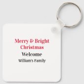 明るいメリークリスマスは家族の名前を歓迎の喜びを追加 キーホルダー (裏面)