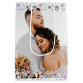 明るいメリースモダンクリスマのカップル写真 ミディアムペーパーバッグ (裏面)