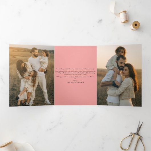 明るいメリートレンディーヴィンテージレトロ家族の写真 三つ折りクリスマスカード (内部)