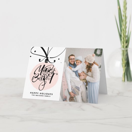 明るいメリーレタリングピンクのオーナメント写真 シーズンカード (正面)
