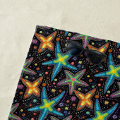 明るいモダン黒いヒトデ模様 ビーチタオル (インサイチュ)